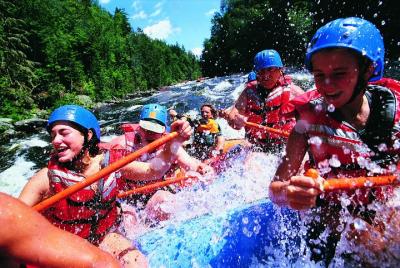 3-Night Chiang Mai Tour: Mountain Bike, Wat Doi Suthep and Whitewater Rafting 3-Night Chiang Mai Tour: Mountain Bike, Wat Doi Suthep and Whitewater Rafting
