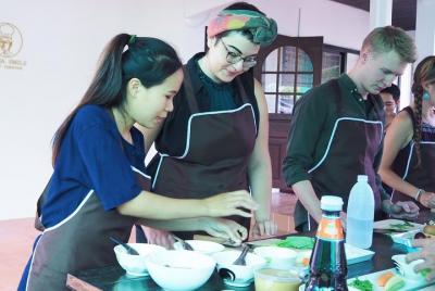Morning Lanna Smile Thai Cooking Class in Chiang Mai Morning Lanna Smile Thai Cooking Class in Chiang Mai