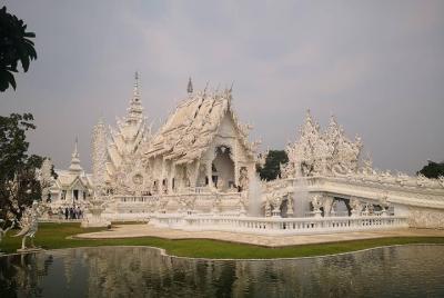 Private Chiang Rai Day Trip visit White temple, Blue temple,black house Private Chiang Rai Day Trip visit White temple, Blue temple,black house