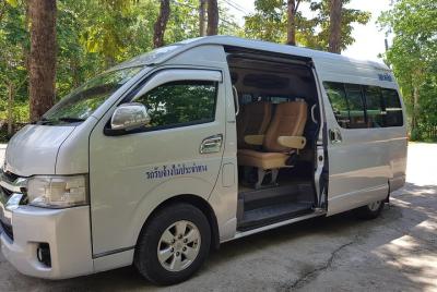 Private Vehicle: Transfer from Airport in Chiang Mai Private Vehicle: Transfer from Airport in Chiang Mai