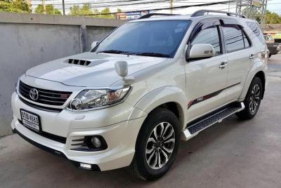 Car Rental with an English Speaking driver ( Chiang Mai area-s only ) Car Rental with an English Speaking driver ( Chiang Mai area-s only )