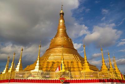 Private Tour: A Glimpse of Myanmar and the Golden Triangle Trip f