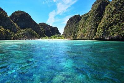 Phi Phi Maiton Island Tour by Speed Boat Phi Phi Maiton Island Tour by Speed Boat
