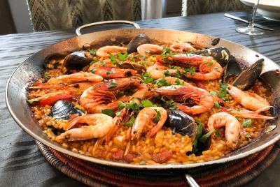 Traveling Spoon Seafood Paella and Sangria Private Online Cooking