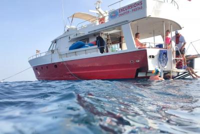 4 Hour Chill Out Boat Cruise with Drinks at Puerto del Carmen
