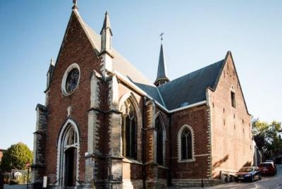 Bustling Louvain (Leuven). University flair, beer and gorgeous ar