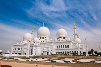 Full Day Abu Dhabi Sightseeing Tour with Grand Mosque Visit from  Full Day Abu Dhabi Sightseeing Tour with Grand Mosque Visit from