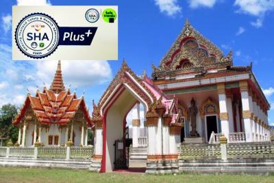 Private Tour: Local Life Experience at Takuapa Old Town Private Tour: Local Life Experience at Takuapa Old Town