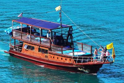 Private Full-Day Blue Dragon Yacht to Angthong National Marine Park Private Full-Day Blue Dragon Yacht to Angthong National Marine Park