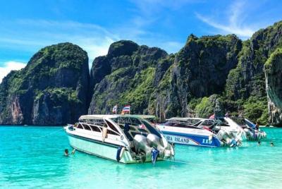 Speedboat Tour to Koh Tao and Koh Nang Yuan, with Snorkeling and Lunch  Speedboat Tour to Koh Tao and Koh Nang Yuan, with Snorkeling and Lunch