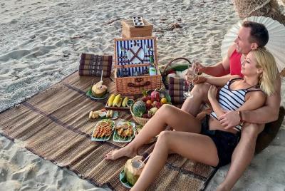 Private Dining: Gourmet Picnic on a Private Beach Private Dining: Gourmet Picnic on a Private Beach