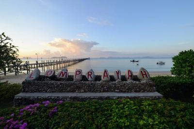 Koh Samui to Surat Thani Airport by Lomprayah Catamaran and Share