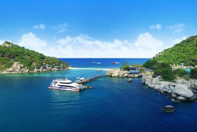 Koh Tao to Nakhon Si Thammarat Town by Lomprayah Catamaran and Shared Minivan Koh Tao to Nakhon Si Thammarat Town by Lomprayah Catamaran and Shared Minivan