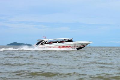 Koh Lanta to Koh Bulone by Satun Pakbara Speed Boat