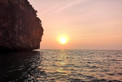 Phi Phi Don & Phi Phi Leh Sunset Trip by Arisa Speed Boat Phi Phi Don & Phi Phi Leh Sunset Trip by Arisa Speed Boat