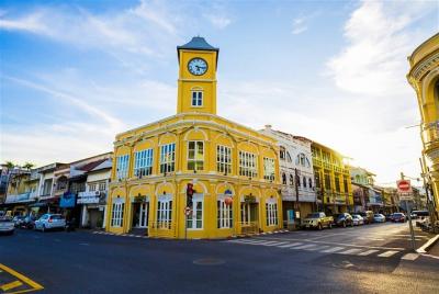 Phuket City and Shopping Tour