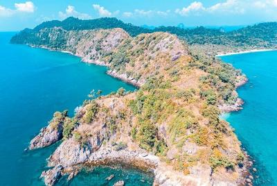 Koh Ngai, Koh Mook and Koh Kradan Private Boat Tour