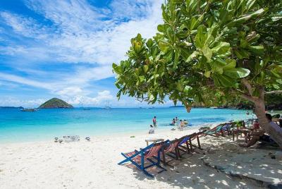 Banana Beach Koh Hey Tours