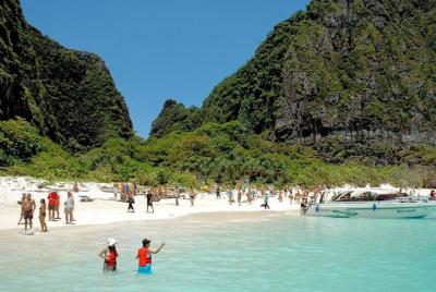 Phi Phi and Khai Islands Tour by speed boat