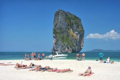 4 Islands Full-day Tour from Krabi with Tub, Chicken, Poda Island 4 Islands Full-day Tour from Krabi with Tub, Chicken, Poda Island