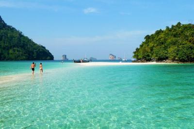 4 Islands Day Trip in Krabi via Speedboat 4 Islands Day Trip in Krabi via Speedboat