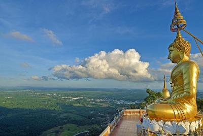 Full-Day Tour to Emerald Pool, Hot Springs & Tiger Cave Temple fr