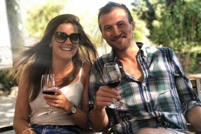 From Barcelona: Spanish Fishing Town (Sitges) and Vineyard Wine Tasting Tour