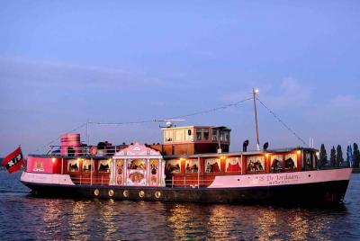Dinner Cruise with Live Music - 4 hours - All Inclusive