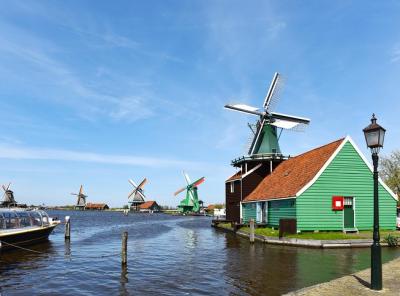 Zaanse Schans Half Day Tour plus Amsterdam Canal Cruise Zaanse Schans Half Day Tour plus Amsterdam Canal Cruise