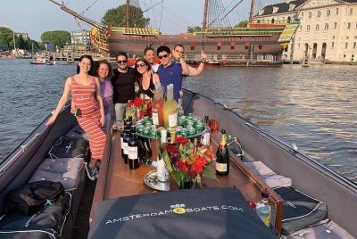 Amsterdam luxurious canal cruise with 1-HOUR OPEN BAR Amsterdam luxurious canal cruise with 1-HOUR OPEN BAR