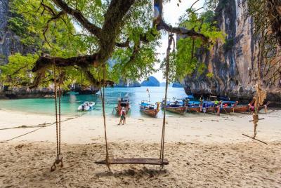 ECO Premium Island Hopping to Hong Island Tour by Longtail Boat ECO Premium Island Hopping to Hong Island Tour by Longtail Boat