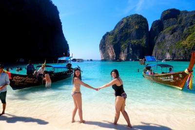 Full Day Tour of Phi Phi Island by Big Boat from Rasada Pier, Phu