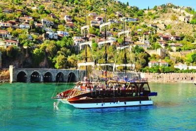 Alanya Catamaran Boat Tour with Sunbathing Swimming and Snorkelli Alanya Catamaran Boat Tour with Sunbathing Swimming and Snorkelli