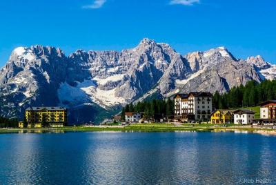 Private 8-hour Tour from Venice to Dolomites with private driver Private 8-hour Tour from Venice to Dolomites with private driver