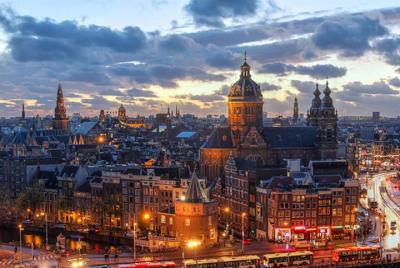 Guided Night Walking Tour to Amsterdam Red Light District