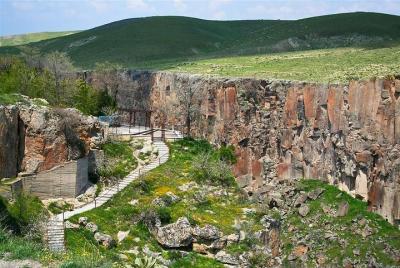 Full Day Hidden Treasures of Ihlara Valley Hiking Tour Full Day Hidden Treasures of Ihlara Valley Hiking Tour