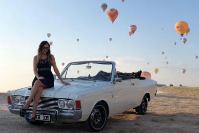 classic car photo shooting with balloons classic car photo shooting with balloons