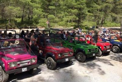 Side:Jeep Safari Green Lake Tour Combo