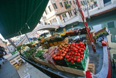 Small Group Market tour and Dining Experience at a Cesarina Small Group Market tour and Dining Experience at a Cesarina's home in Venice