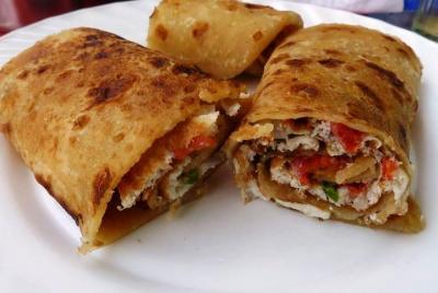 Kampala Owino Market visit. Learn how to make a Rolex