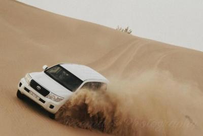 Evening Desert Safari with BBQ Dinner,Belly Dance,Tanura & Fire D