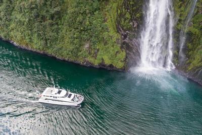 Milford Sound Coach Tour with Lunch from Queenstown Milford Sound Coach Tour with Lunch from Queenstown