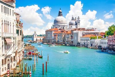 Semi Private Grand Canal 1-Hour Boat Tour Semi Private Grand Canal 1-Hour Boat Tour