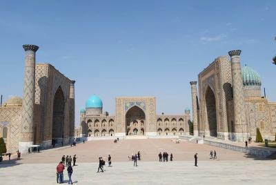 Online Sightseeing Tour in Samarkand: Registan and Bibi Khonum Mo Online Sightseeing Tour in Samarkand: Registan and Bibi Khonum Mo