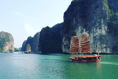 Lan Ha Bay Junk 1 Cabin 2D1N Lan Ha Bay Junk 1 Cabin 2D1N