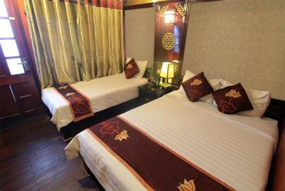 Lan Ha legend cruise 3D/2N small group: Lan Ha bay, Halong bay & Cat Ba island Lan Ha legend cruise 3D/2N small group: Lan Ha bay, Halong bay & Cat Ba island