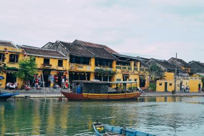 Full-day: BIG GROUP VISIT MARBLE MOUNTAIN AND HOI AN ANCIENT TOWN Full-day: BIG GROUP VISIT MARBLE MOUNTAIN AND HOI AN ANCIENT TOWN