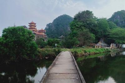 Marble mountains Vietnam, Mountain monkey, Hai Van pass Marble mountains Vietnam, Mountain monkey, Hai Van pass