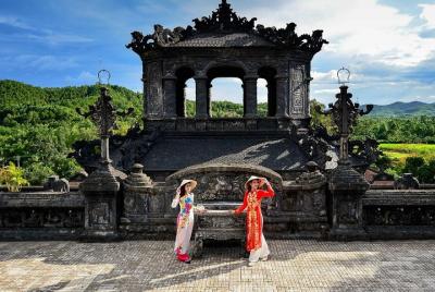 Hue Imperial City & Hai Van Pass Small Group Tour from Da Nang – Full Day Hue Imperial City & Hai Van Pass Small Group Tour from Da Nang – Full Day