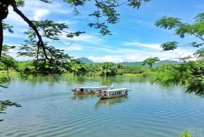 Hue Tour - Nguyen Dynasty’s Ancient City and The Perfume River at Sunset Hue Tour - Nguyen Dynasty’s Ancient City and The Perfume River at Sunset